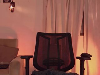 IsabellaLux- Porn Show