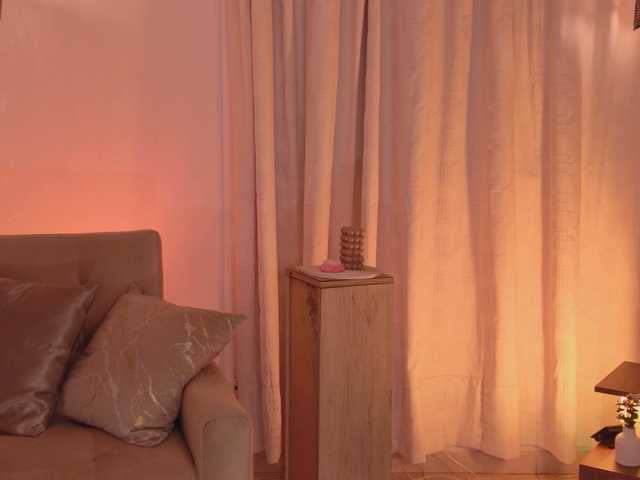 IsabellaLux- live cam on BongaCams