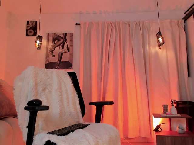 IsabellaLux- live cam on BongaCams