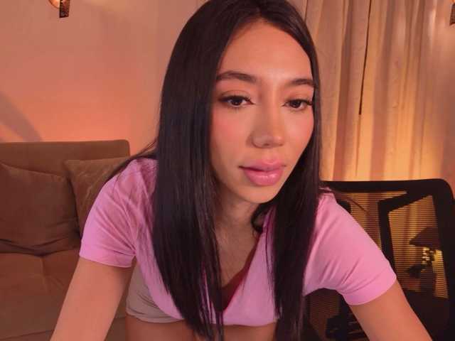 IsabellaLux-, en directo ahora en BongaCams