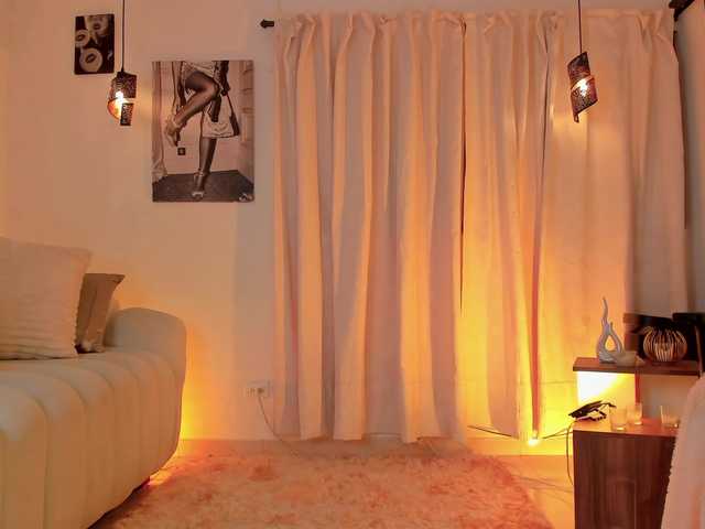 IsabellaLux- live cam on BongaCams
