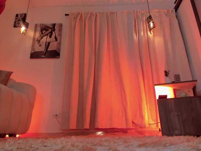 IsabellaLux- live cam on BongaCams