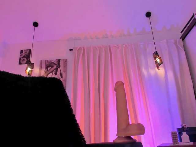 IsabellaLux- live cam on BongaCams