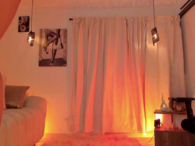 IsabellaLux- live cam on BongaCams