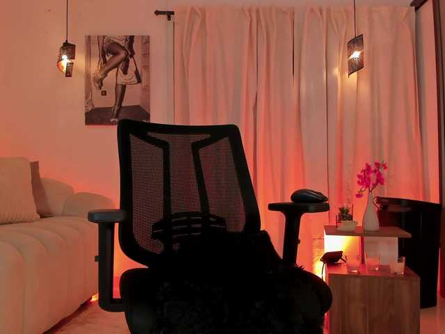 IsabellaLux- live cam on BongaCams