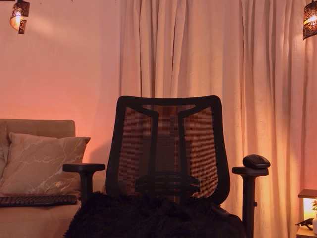 IsabellaLux- live cam on BongaCams
