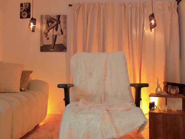 IsabellaLux- live cam on BongaCams