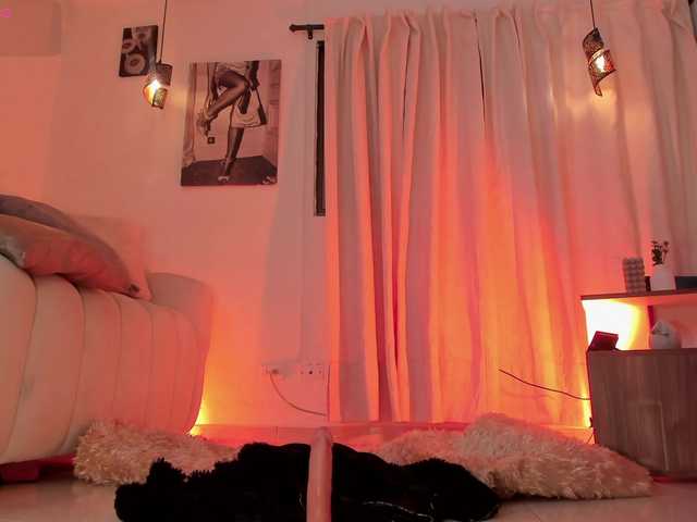 IsabellaLux- live webcam show