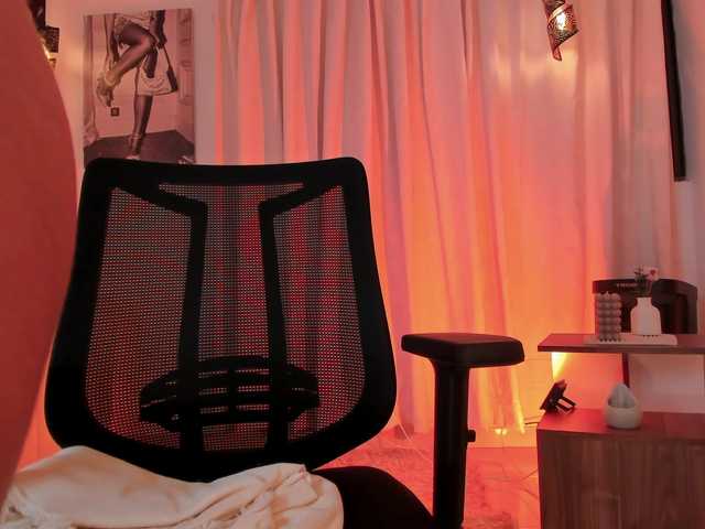 IsabellaLux- live cam on BongaCams
