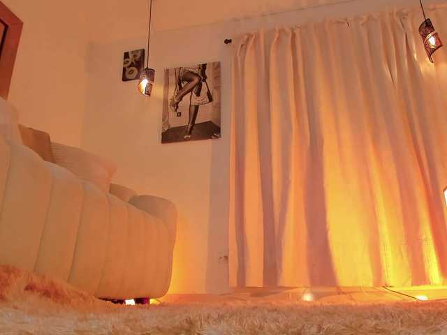 IsabellaLux- live cam on BongaCams