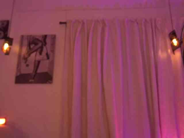 IsabellaLux- webcam