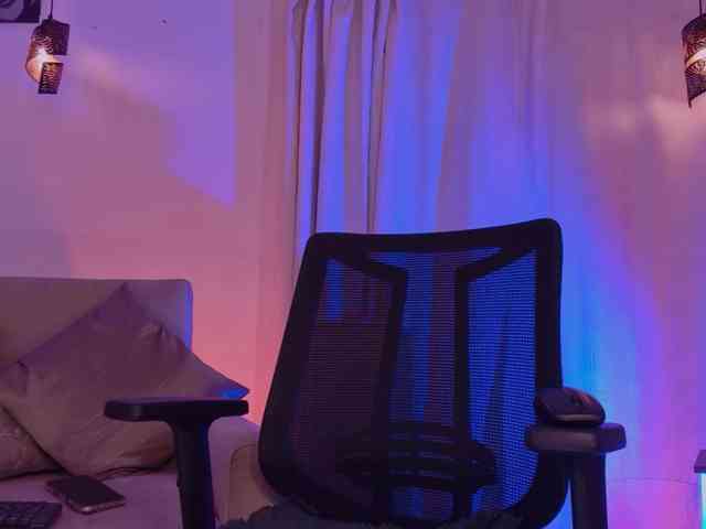 IsabellaLux- webcam