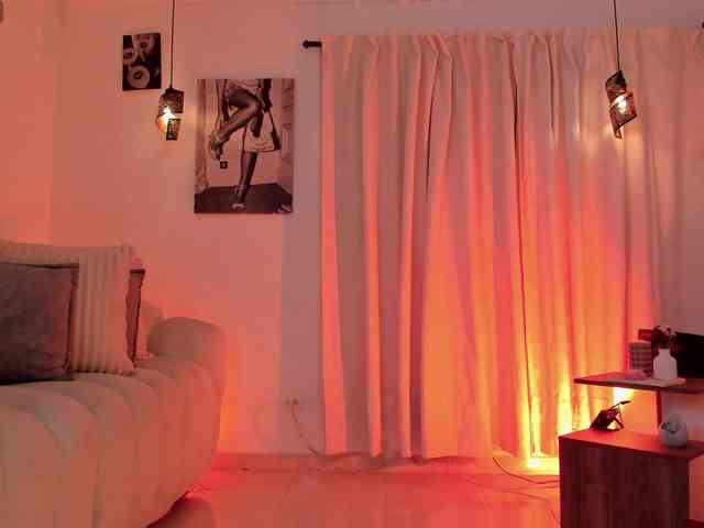 IsabellaLux- webcam