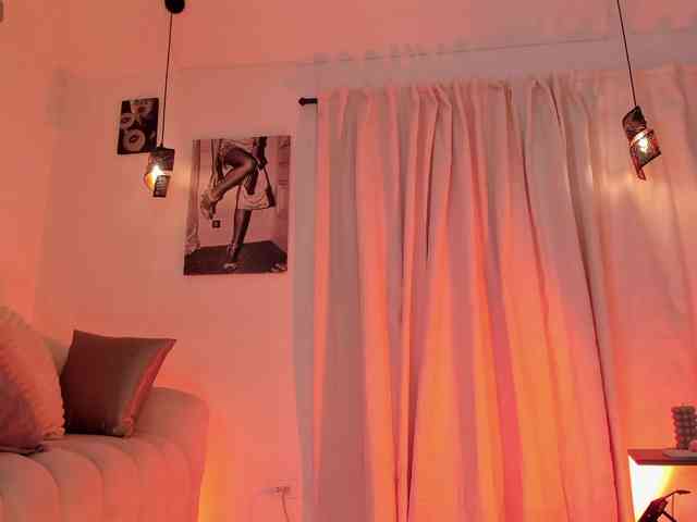 IsabellaLux- webcam