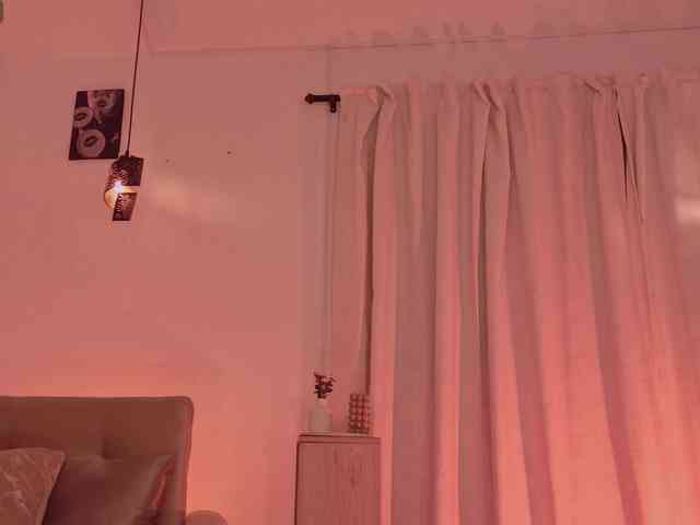 IsabellaLux- webcam