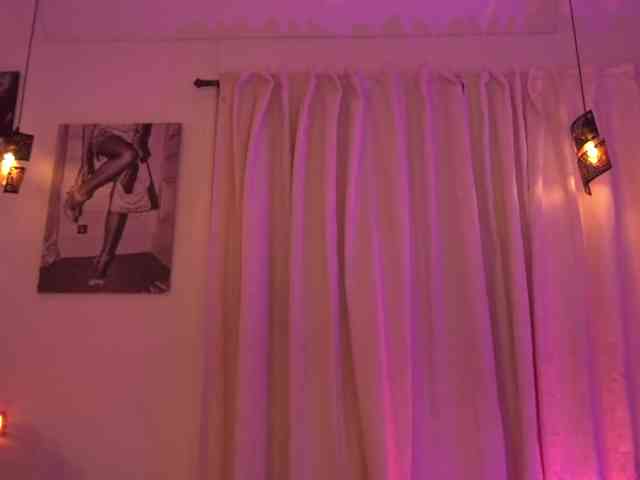 IsabellaLux- webcam