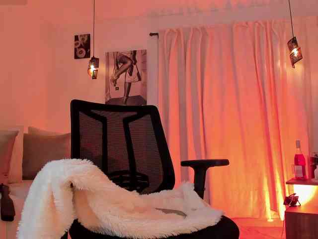 IsabellaLux- webcam