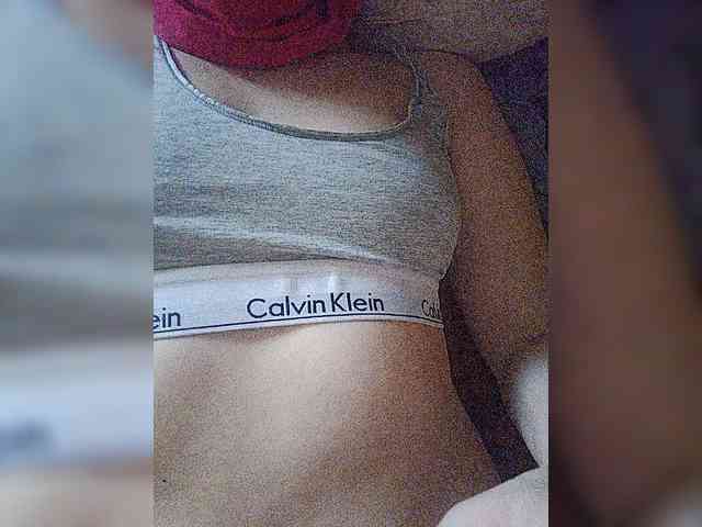 Valerieee69 webcam