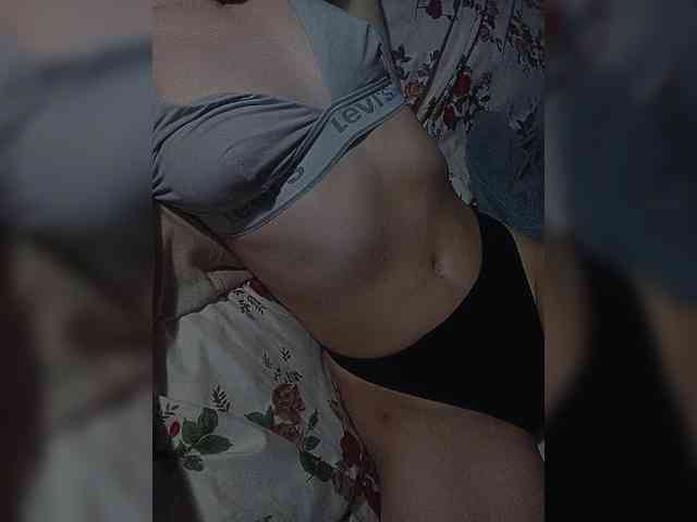 Valerieee69 webcam