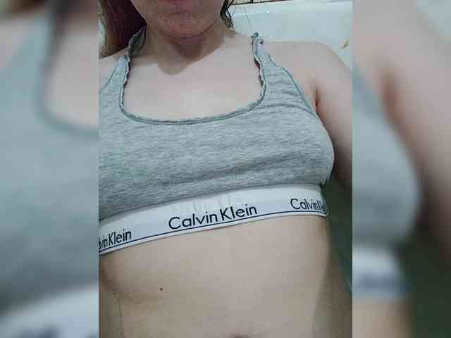 Valerieee69 webcam