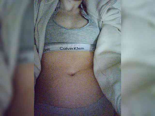 Valerieee69 webcam