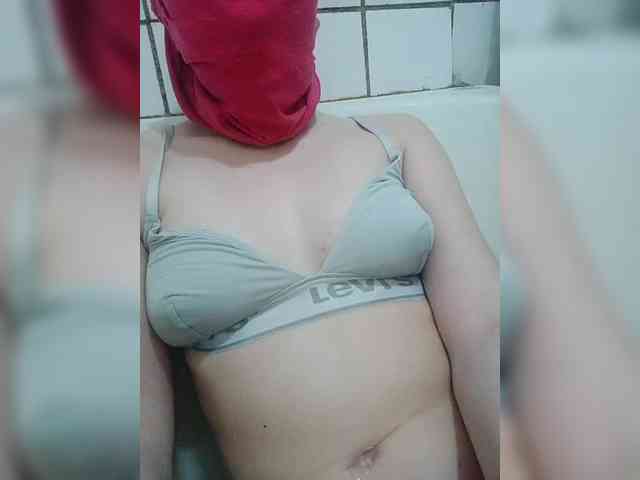 Valerieee69 webcam