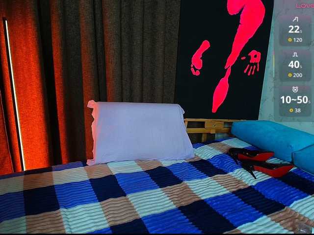 EllaPixy live cam on BongaCams