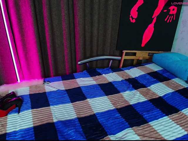EllaPixy live cam on BongaCams
