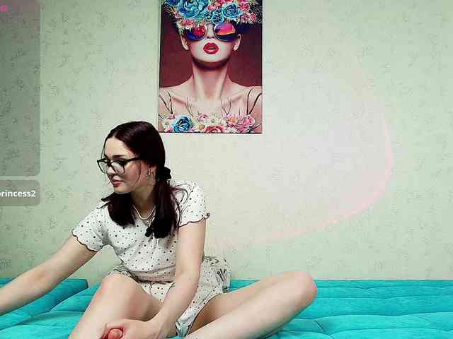 EllaPixy Live Webcam on BongaCams