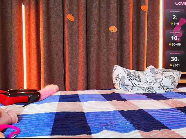 EllaPixy Live Webcam on BongaCams