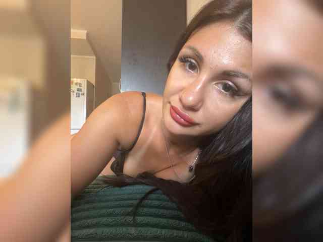 KrastyKiss webcam