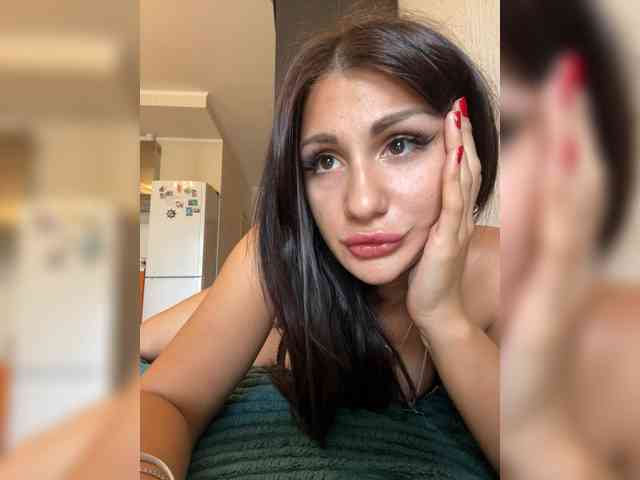 KrastyKiss webcam