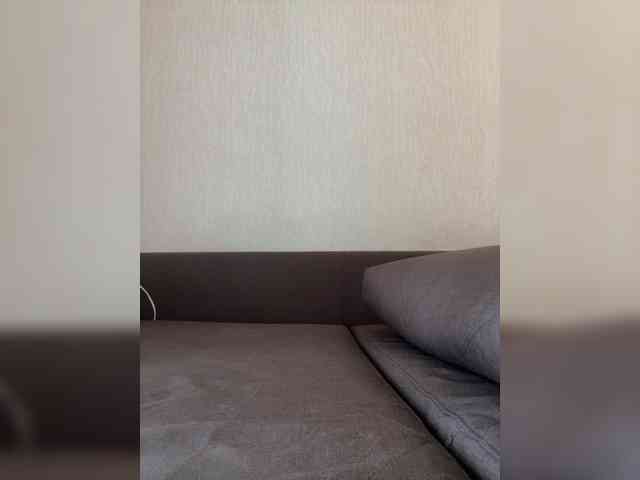 KrastyKiss webcam