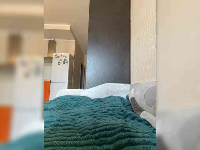 KrastyKiss webcam