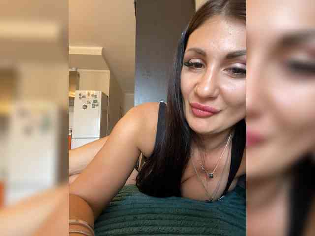 KrastyKiss webcam