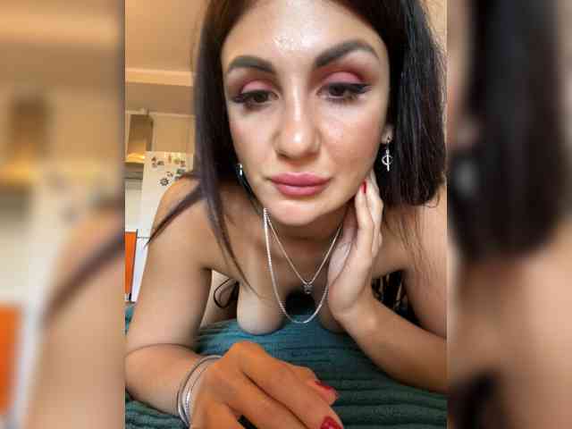 KrastyKiss webcam