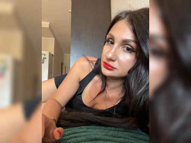 KrastyKiss webcam
