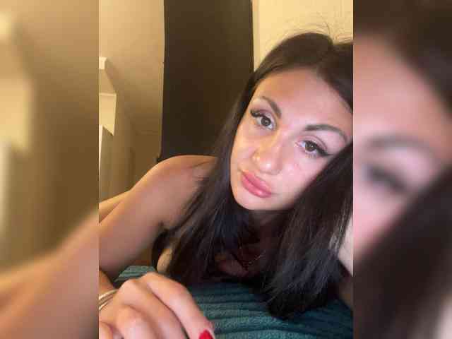 KrastyKiss webcam