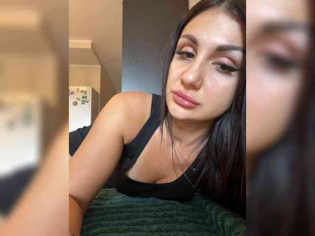 KrastyKiss webcam