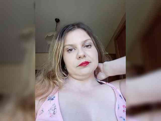 Модель: SexyDina