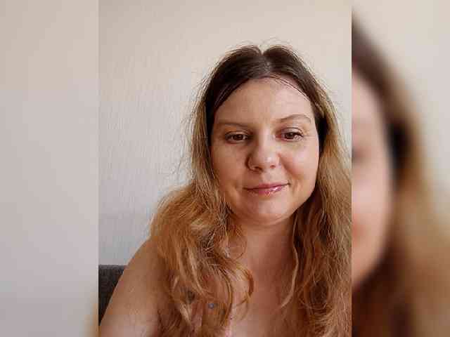 SexyDina webcam