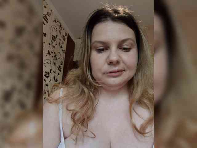 Модель: SexyDina