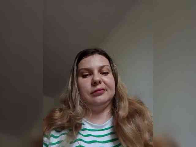 Модель: SexyDina