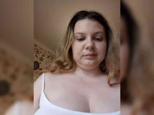 Модель: SexyDina