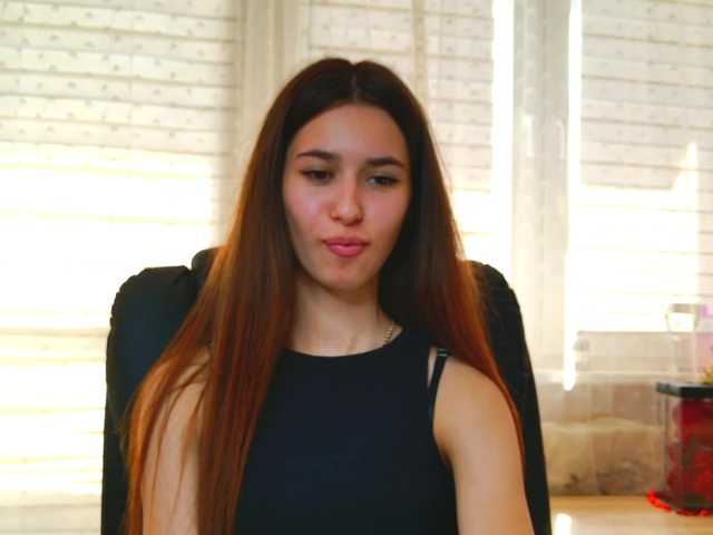 Bella-Rosee4u live cam on BongaCams