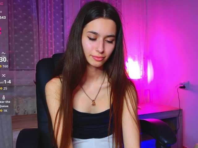 Bella-Rosee4u live cam on BongaCams