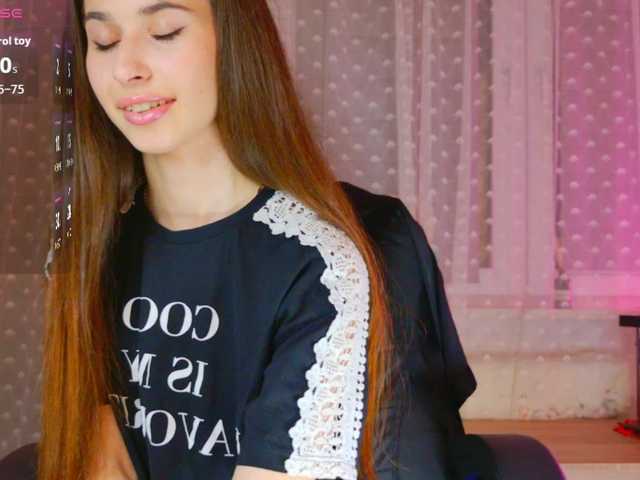 Bella-Rosee4u live cam on BongaCams