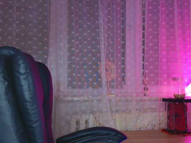 Bella-Rosee4u live cam on BongaCams