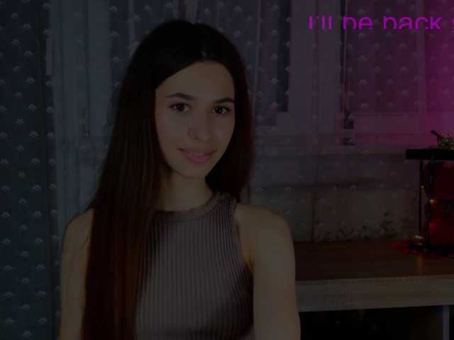 Bella-Rosee4u live cam on BongaCams