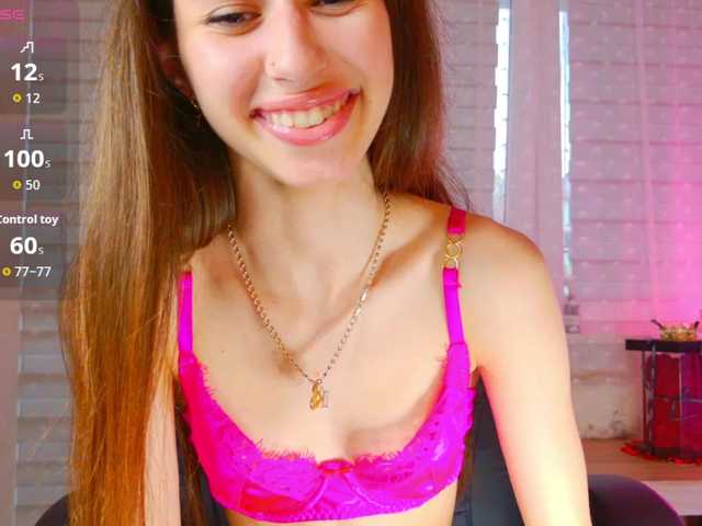 Bella-Rosee4u live cam on BongaCams